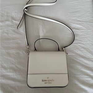 Kate Spade White Crossbody Bag with Modern Design
